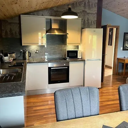 Harvest 12 - Yellowtop Country Park - Hot Tub - Yorkshire *