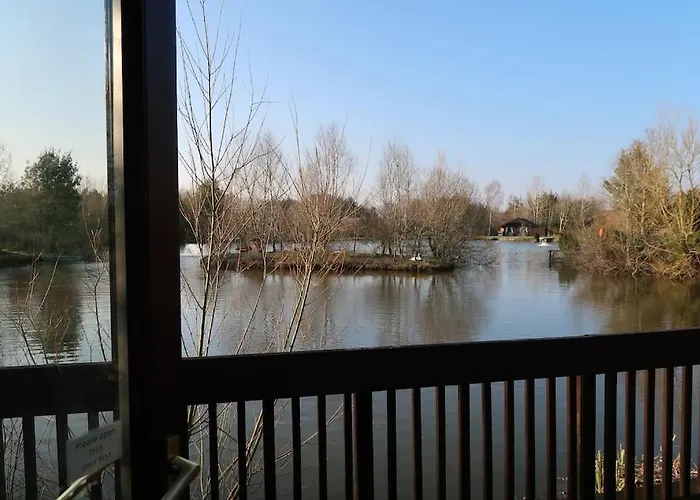 Harvest 12 - Yellowtop Country Park - Hot Tub - Yorkshire *