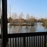 Harvest 12 - Yellowtop Country Park - Hot Tub - Yorkshire *