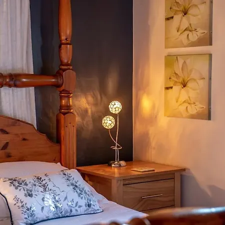 Harvest 12 - Yellowtop Country Park - Hot Tub - Yorkshire